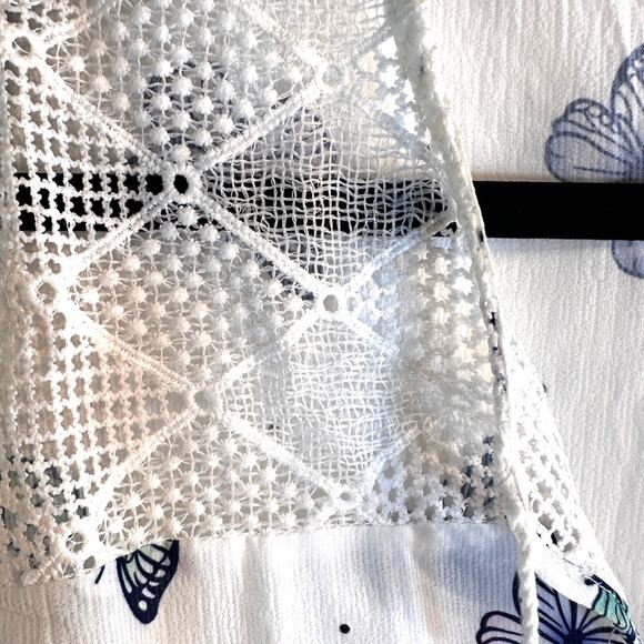 White Butterfly Crochet Sleeve Blouse XL – Boho Sheer Print Top - Picture 4 of 6